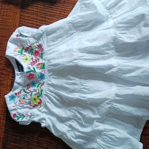 Baby gap white dress with embroidery